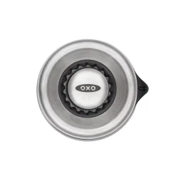 OXO Good Grips Pepper Grinder -dinner plate shop 1010613 ALT5